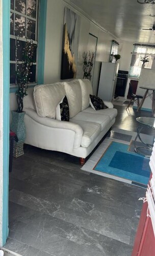 Charming 3-bedroom house with WiFi and AC near Bridgetown