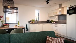 Kühlschrank, Mikrowelle, Geschirrspüler