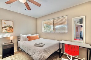 4 bedrooms, in-room safe, iron/ironing board, free WiFi