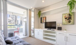 Basic Apartment | Living area
