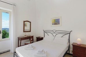 1 camera, Wi-Fi, lenzuola