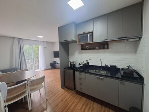 Basic Apartment | Private kitchen