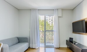 Living area - BVA - Complete Condominium With Pool in Sao Paulo (São Paulo)