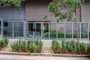 Basic Apartment | Exterior detail