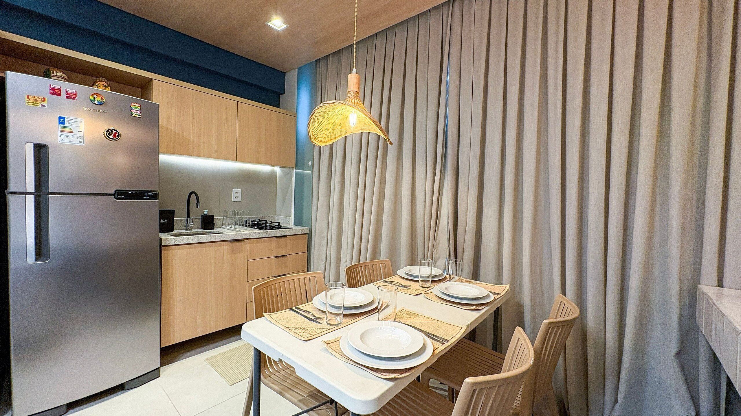 Family Studio | Dining