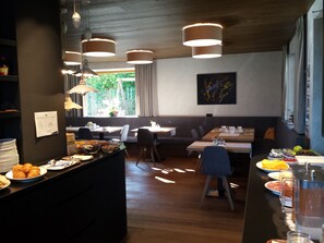 Ruokailu