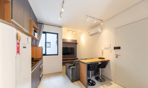 Basic Apartment | Interior