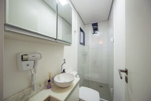 Departamento básico | Baño