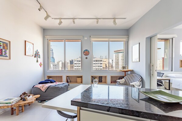 Basic Apartment | Living area