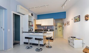 Basic Apartment | Private kitchen