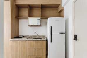 Basic Apartment | Private kitchen