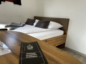 Mobile Home, Patio, Garden View | Free WiFi