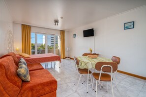 Interior - Apartment 'Porto Seguro' with Sea View, Shared Pool and Shared Garden (PORTIMAO)