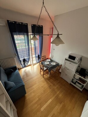 TV - Cozy apartment in Prada and IEO foundation area. (Milano)