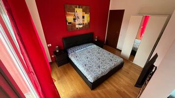 1 camera, ferro/asse da stiro, Wi-Fi, lenzuola