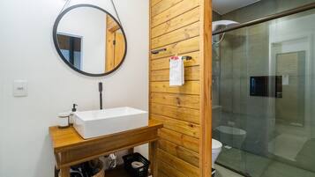 Basic Apartment | Bathroom