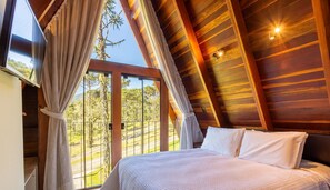 Basic-fjallakofi | 2 svefnherbergi, skrifborð, ókeypis þráðlaus nettenging