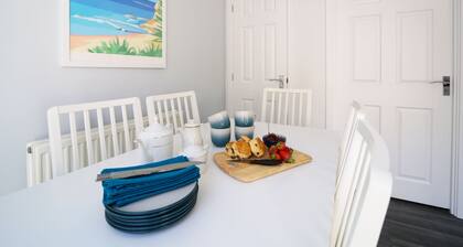 This beautifully presented home offers a comfortable and relaxing getaway