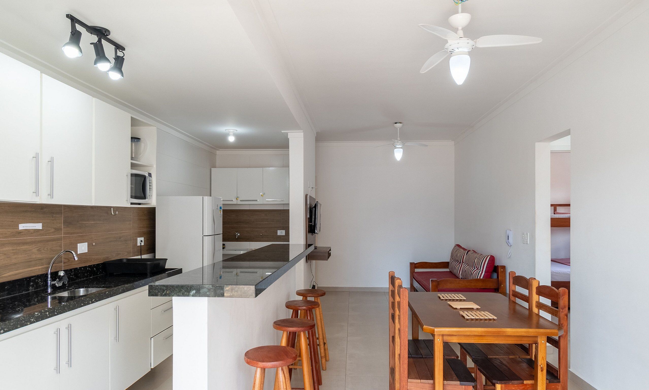 Basic Apartment | Private kitchen | Cookware/dishes/utensils