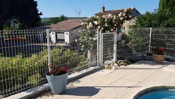 Enceinte de lâhĂ©bergement