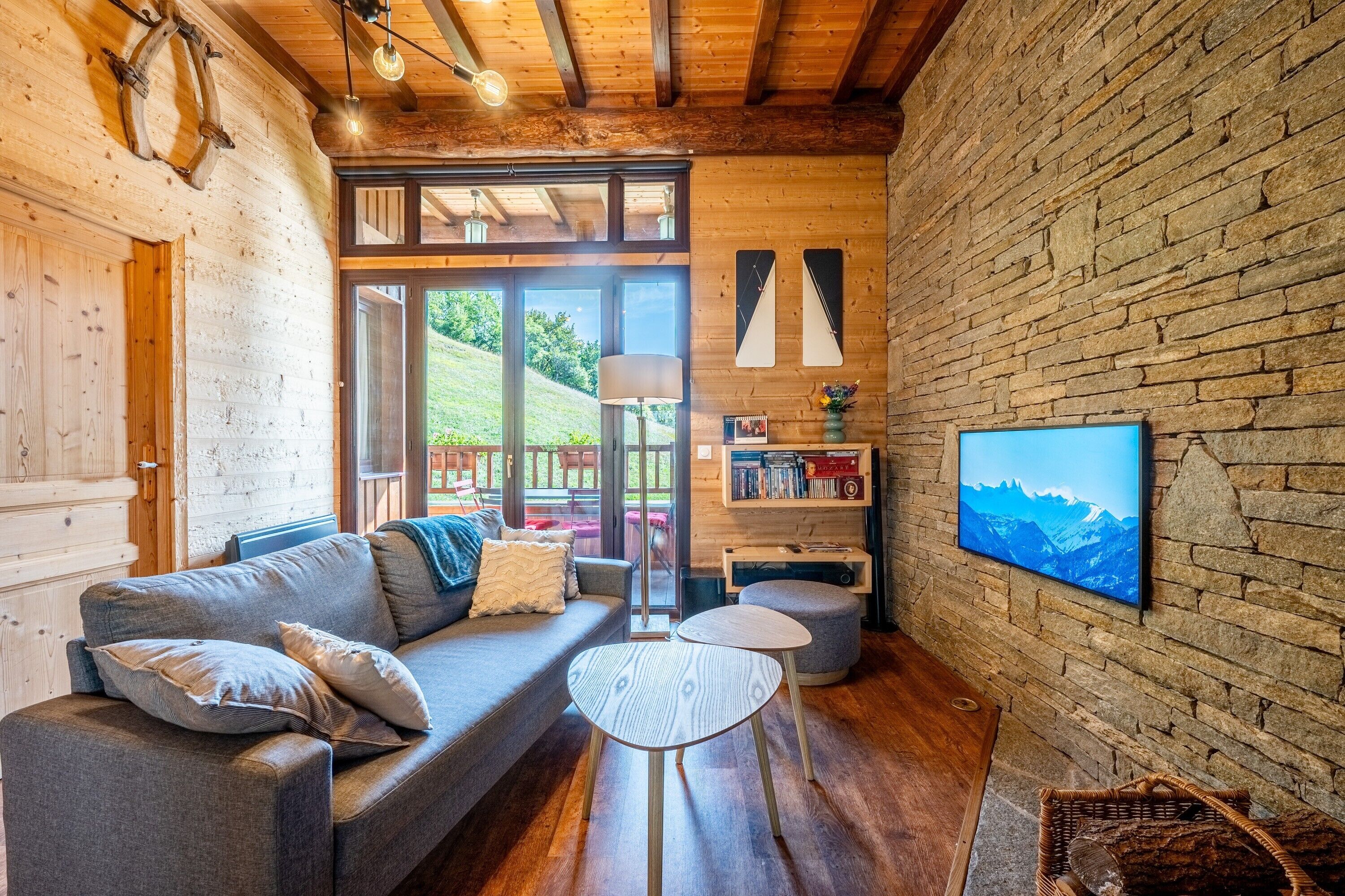 TV, fireplace, DVD player, stereo