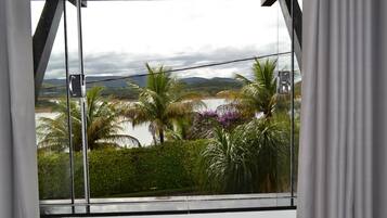 Familiekamer, uitzicht op lagune | Een strijkplank/strijkijzer, gratis wifi