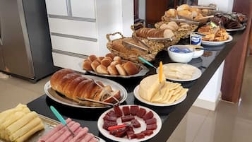 Free daily self-serve breakfast