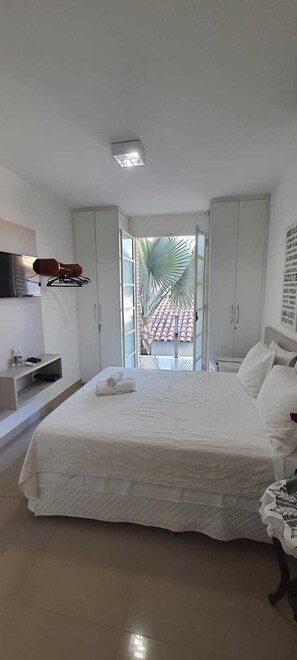 Iron/ironing board, free WiFi - Pousada Suítes do Lago (Capitólio)