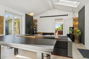 Interior - Holiday home with spa sauna and sea view (Rønde)