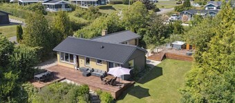 Holiday home with spa sauna and sea view