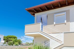 Exterior - Apartment 'A Casa Di Palma - 2' with Wi-Fi and Air Conditioning (marina di pulsano)