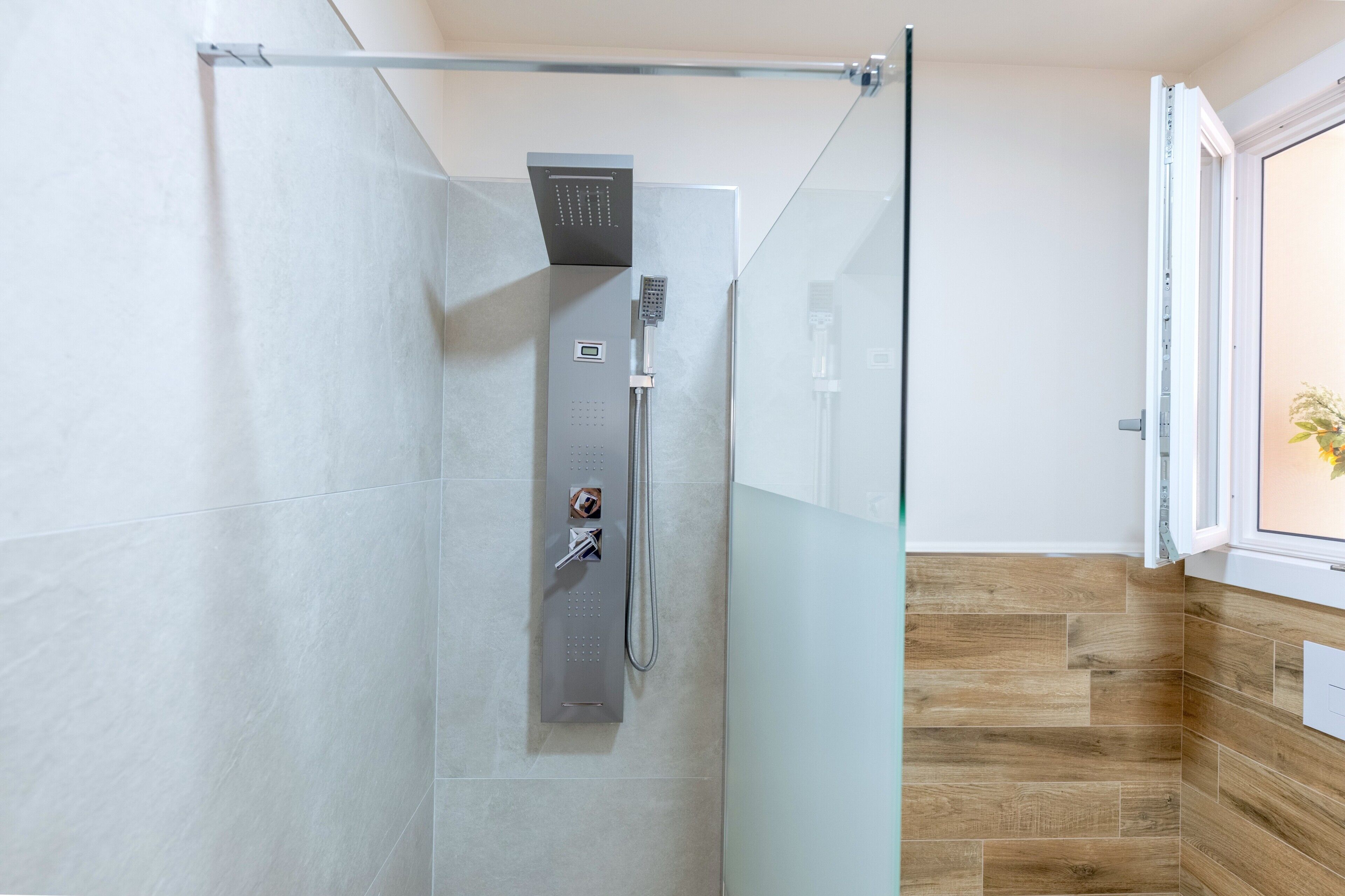 Douche, serviettes fournies
