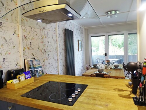 Tranquil Lodge Retreat in Welshpool