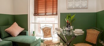 Stylish Steep Hill Apartment | Pass the Keys