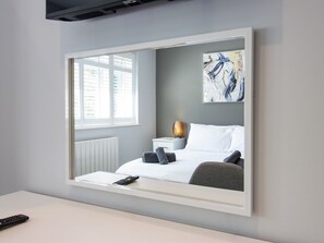 4 habitaciones, tabla de planchar con plancha y wifi gratis