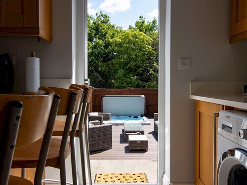 The Bar & Bubbles Retreat - Hot Tub & Games Room! | Pass the Keys