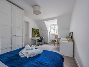 3 habitaciones, tabla de planchar con plancha y wifi gratis