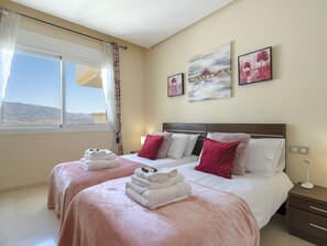 3 Schlafzimmer, Bügeleisen/Bügelbrett, kostenloses WLAN, Bettwäsche