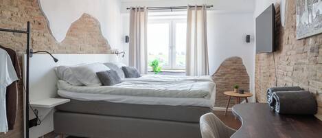 Habitación doble de lujo, vista al jardín | Insonorización, tabla de planchar con plancha y wifi gratis