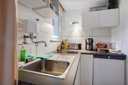 Bungalow 'Angela' con terraza privada, jardín comunitario y wifi