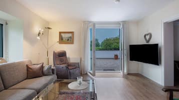 Télévision, table de tennis de table