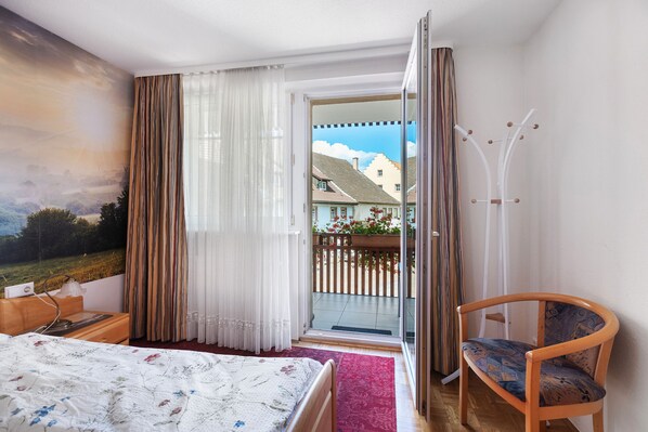 1 bedroom, WiFi, bed sheets