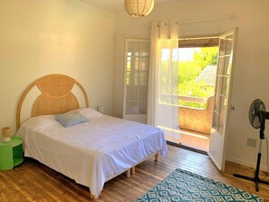 4 soverom, reiseseng for barn, wi-fi og sengetøy