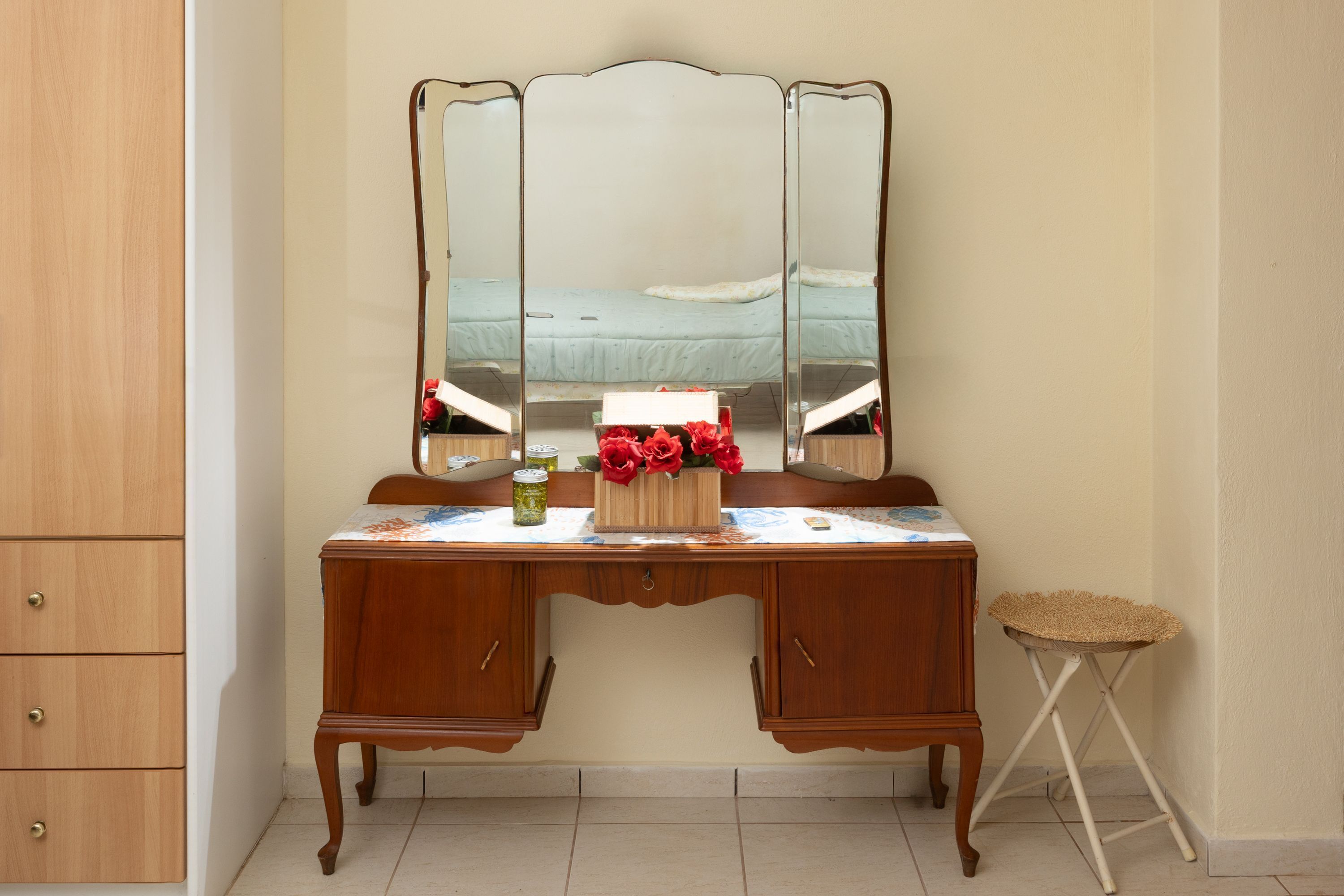 1 bedroom, desk, iron/ironing board, bed sheets