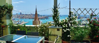 Terrace over Genoa - Panoramic Penthouse near Aquarium and City Center
