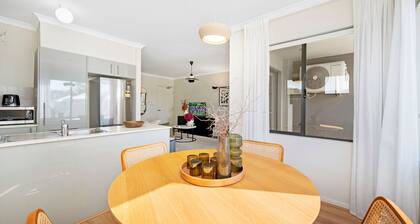 1 BRD Near Everything in Beckenham