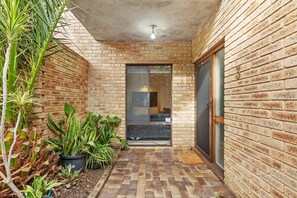 3 bedrooms - 3bdr Urban Family Retreat - Subiaco (Perth)