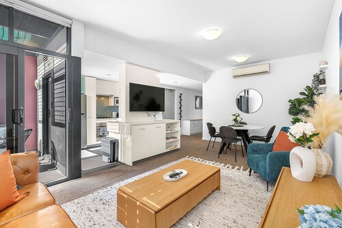 2bdr on Beaufort Street Parking - Mount Lawley