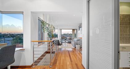 Designer Luxury 3brd - Epic Views - South Perth