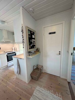 Refrigerador, horno, parrilla de estufa y lavavajillas 